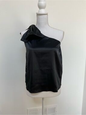 VENUS Black One-Shoulder Satin Camisole with Bow